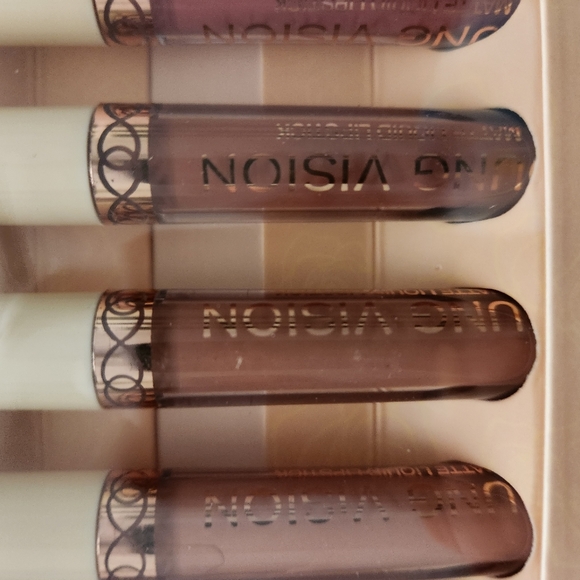 Young Vision long-lasting Lipgloss - Picture 6 of 9